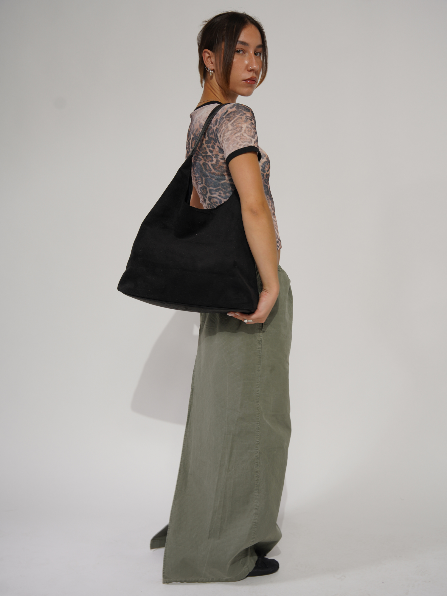 Classic Leather Tote for Daily Essentials