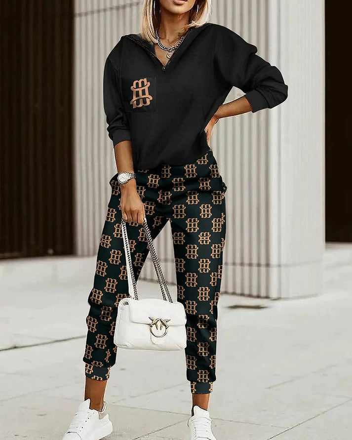 Stylish and Comfortable Women's Tracksuit