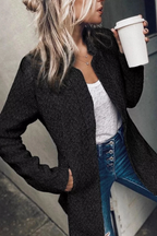 Kira - Elegant and Fashionable Outerwear Jacket