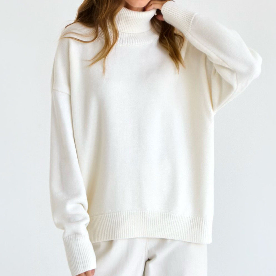Women's Oversized Turtleneck Sweater in Basic Knit
