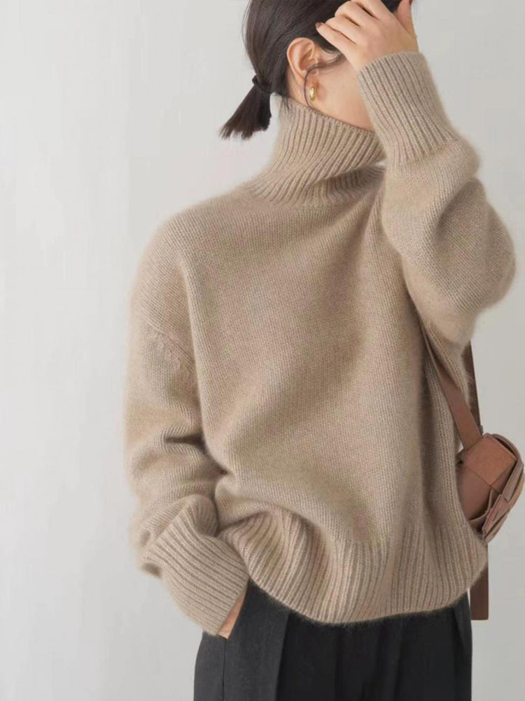 Stylish Women's Knit Turtleneck Jumper