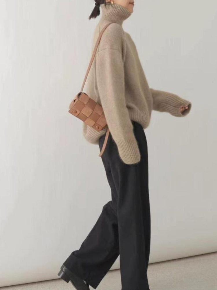 Stylish Women's Knit Turtleneck Jumper