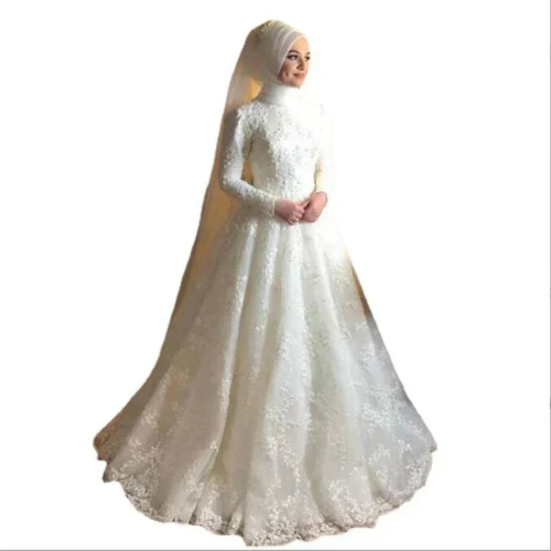Regal Elegance Wedding Dress