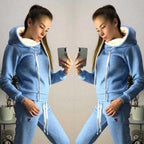 DROOM - Comfortable and Chic Warm Athletic Jogging Set