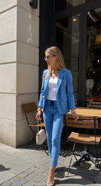Chic Women's Blazer and Jogger Set – Coordinated Blazer and Pant Ensemble